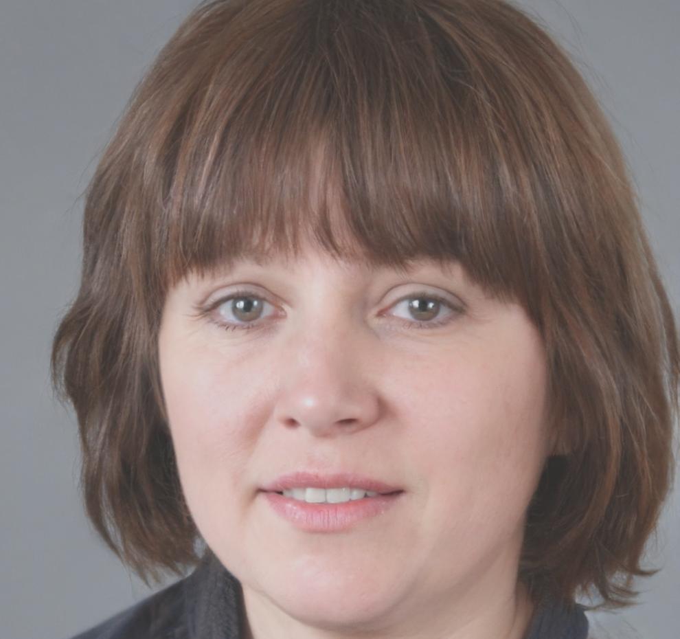 Debt management expert Sarah Chen